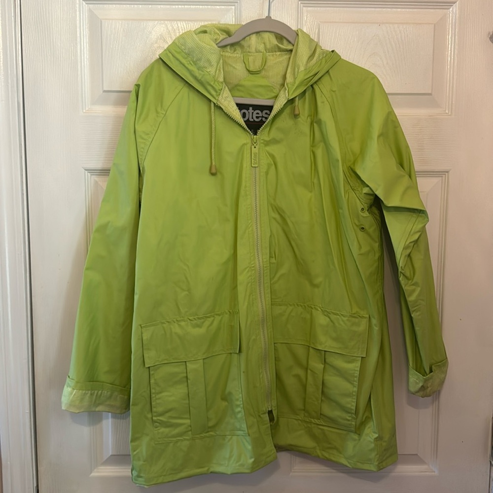 Vintage Retro Totes Rain Jacket